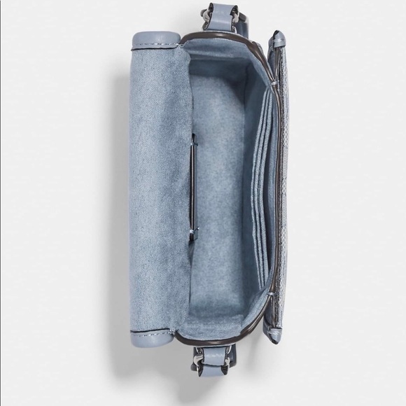 🔥Sale🔥Women’s Coach bag - Picture 2 of 2